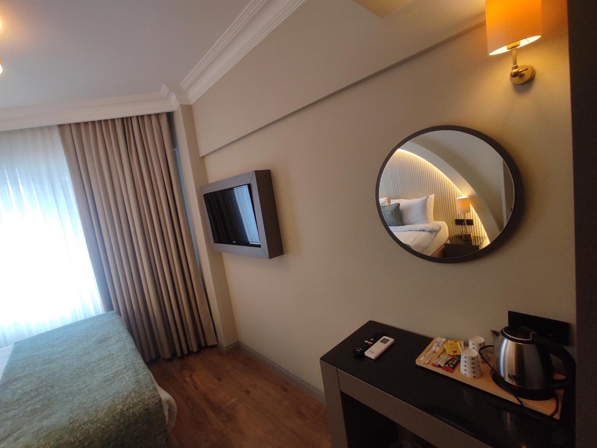 Turvan Hotel Istanbul Exterior photo